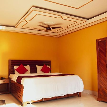 Hotel Nakshatra Karimganj Exterior photo
