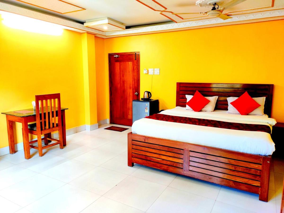 Hotel Nakshatra Karimganj Exterior photo